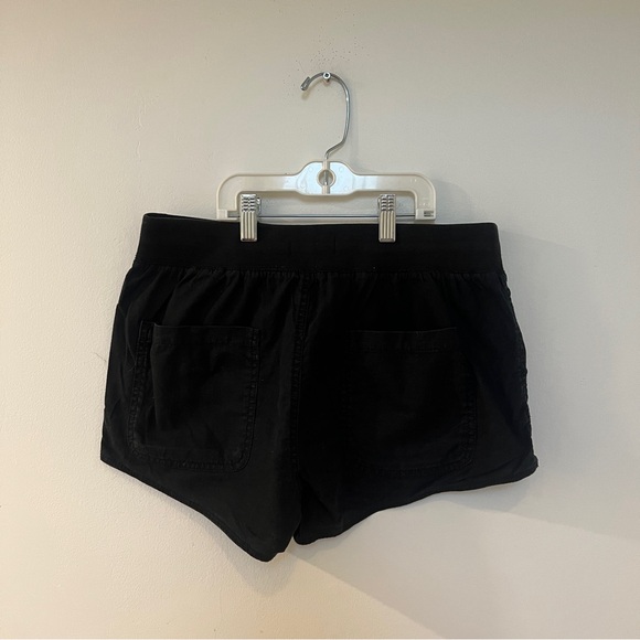 🖤black drawstring shorts - with pockets (size small) - Picture 5 of 12